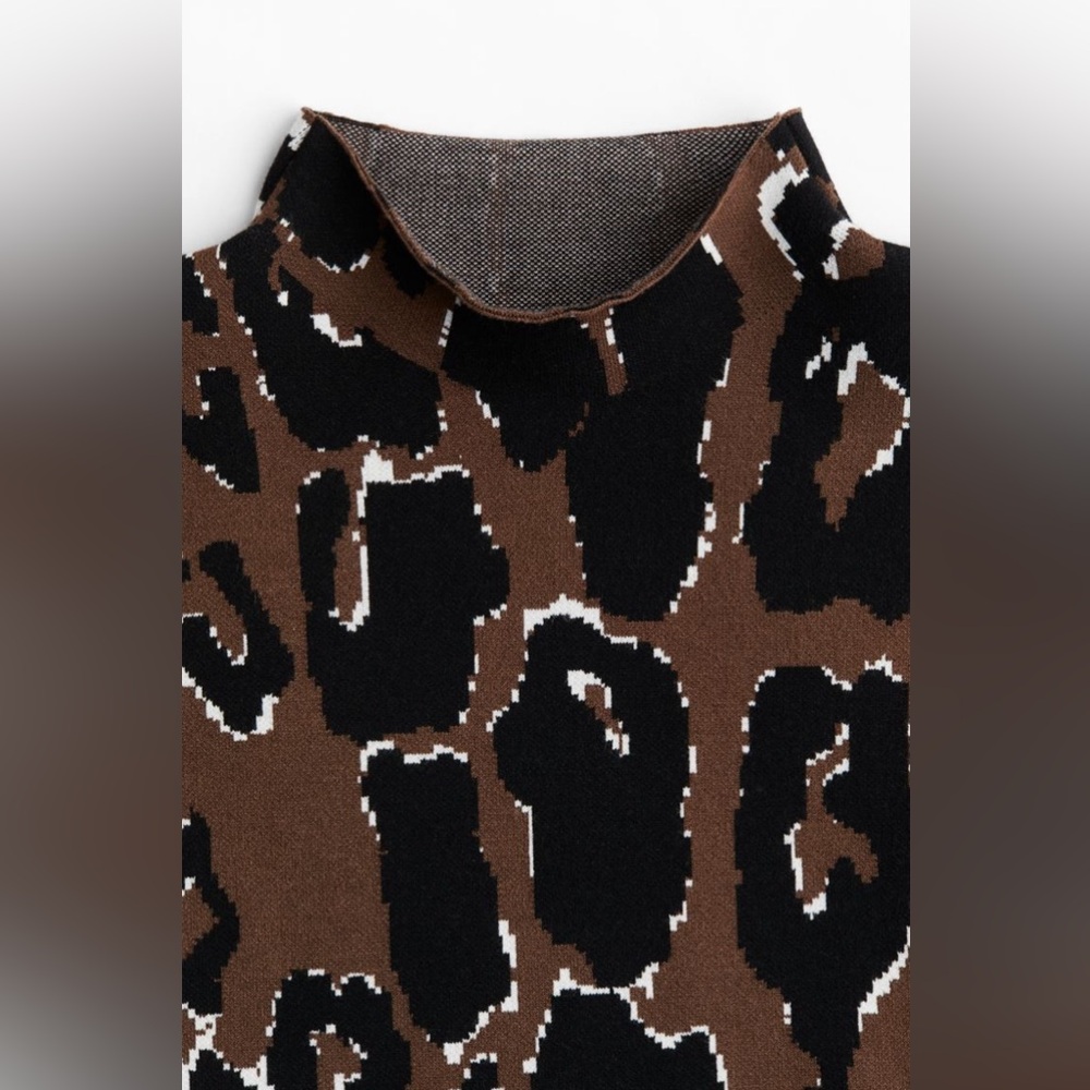 Jacquard knit mock turtle neck sweater - Picture 5 of 9
